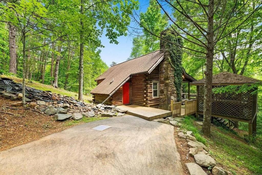 Very Private, Real Log Cabin With Hot Tub! Севьервилл Экстерьер фото