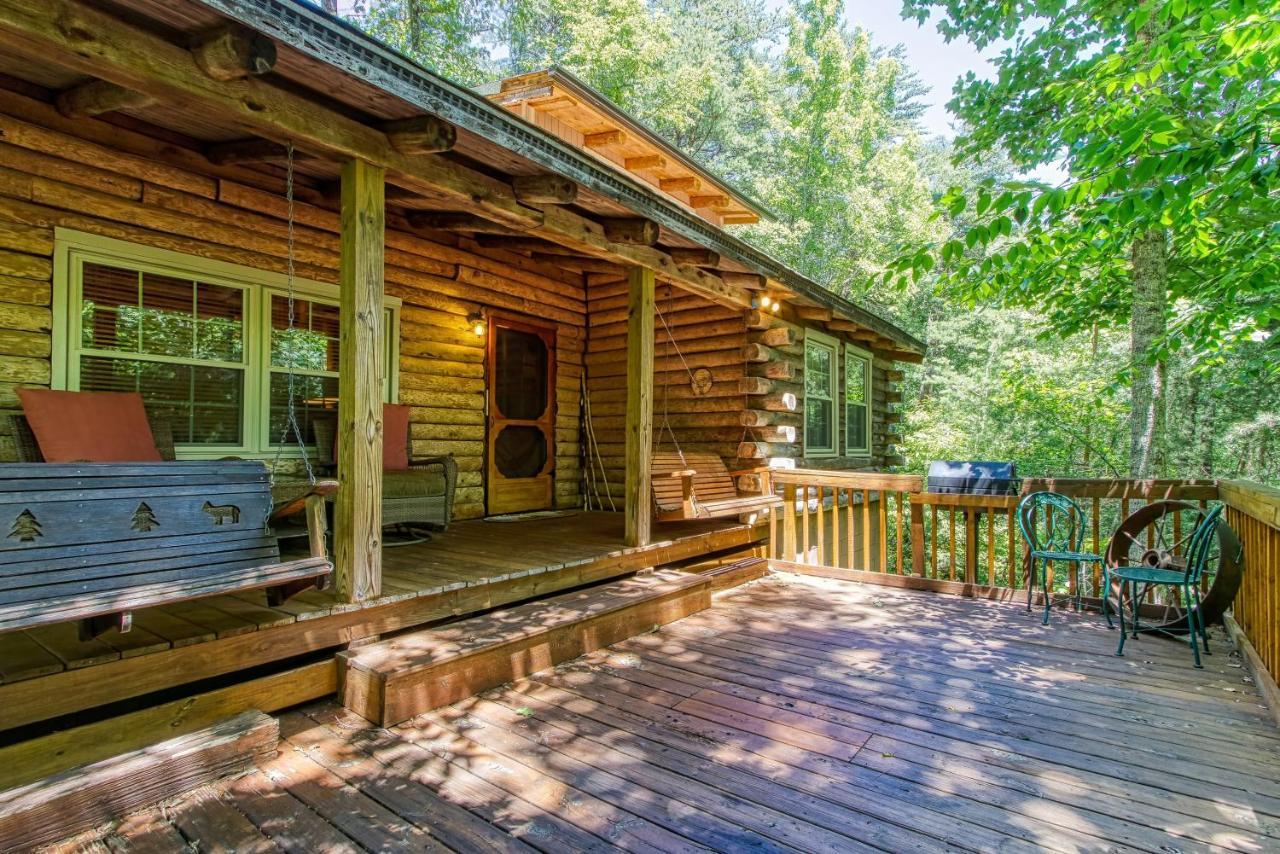 Very Private, Real Log Cabin With Hot Tub! Севьервилл Экстерьер фото